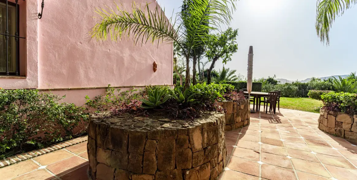 Sale of detached villa in Benahavís 13