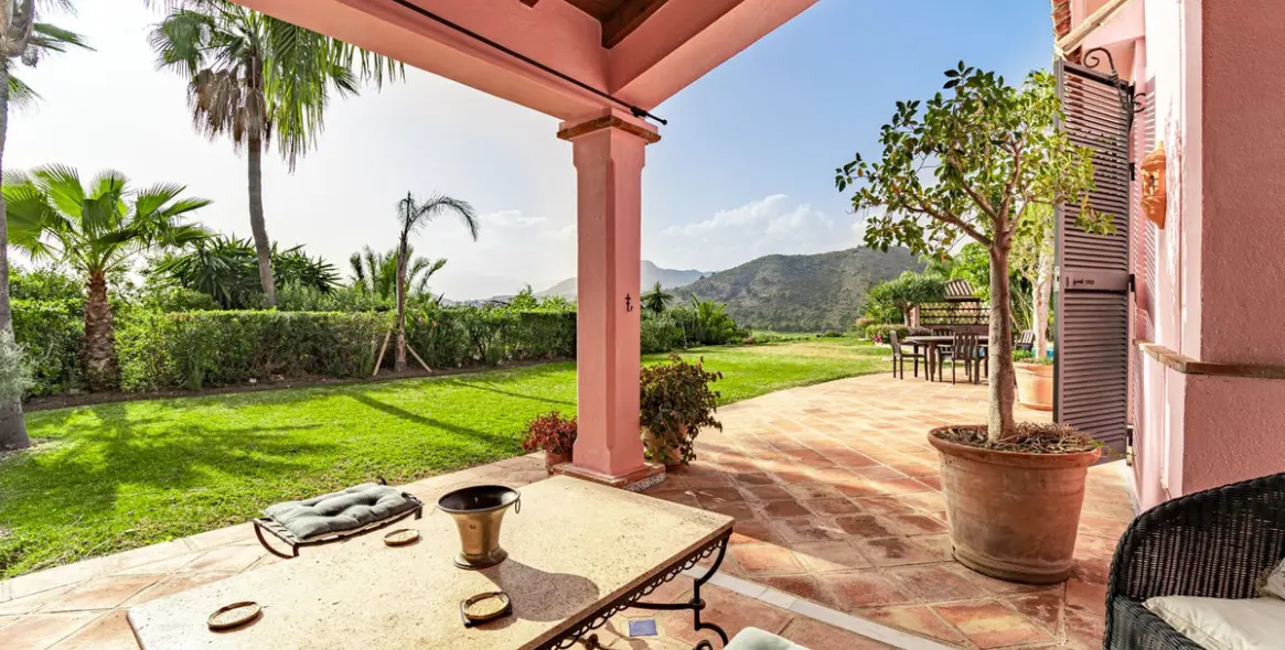 Sale of detached villa in Benahavís 15