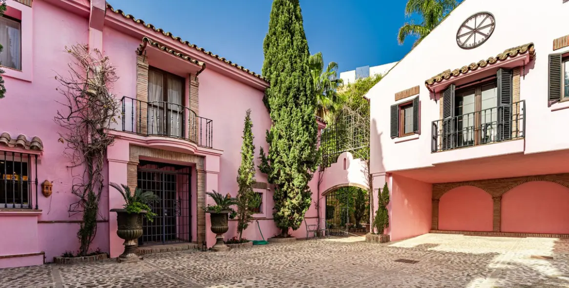 Sale of detached villa in Benahavís 27