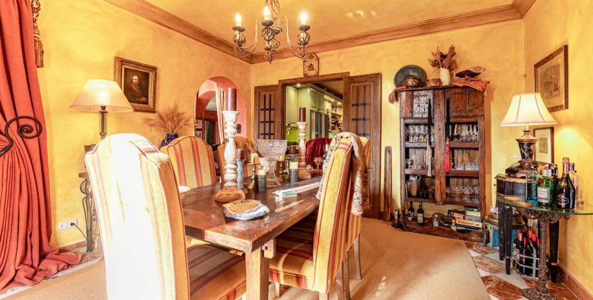 Sale of detached villa in Benahavís 52