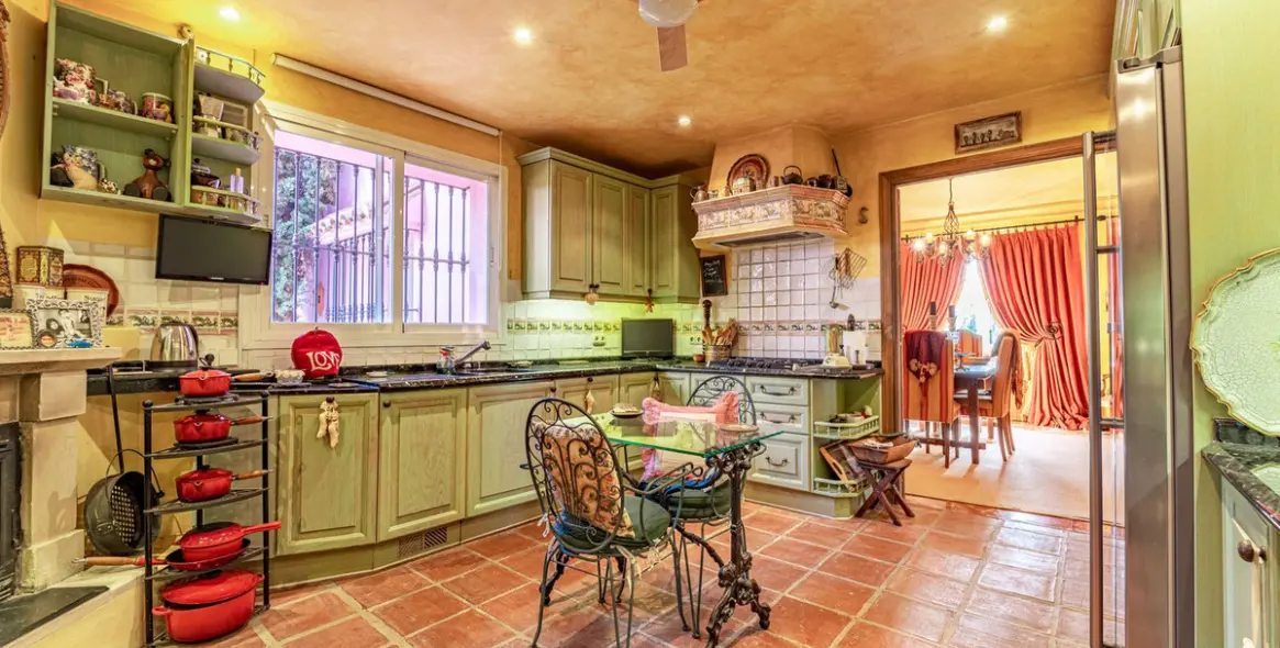Sale of detached villa in Benahavís 58