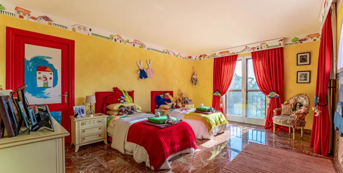 Sale of detached villa in Benahavís 74
