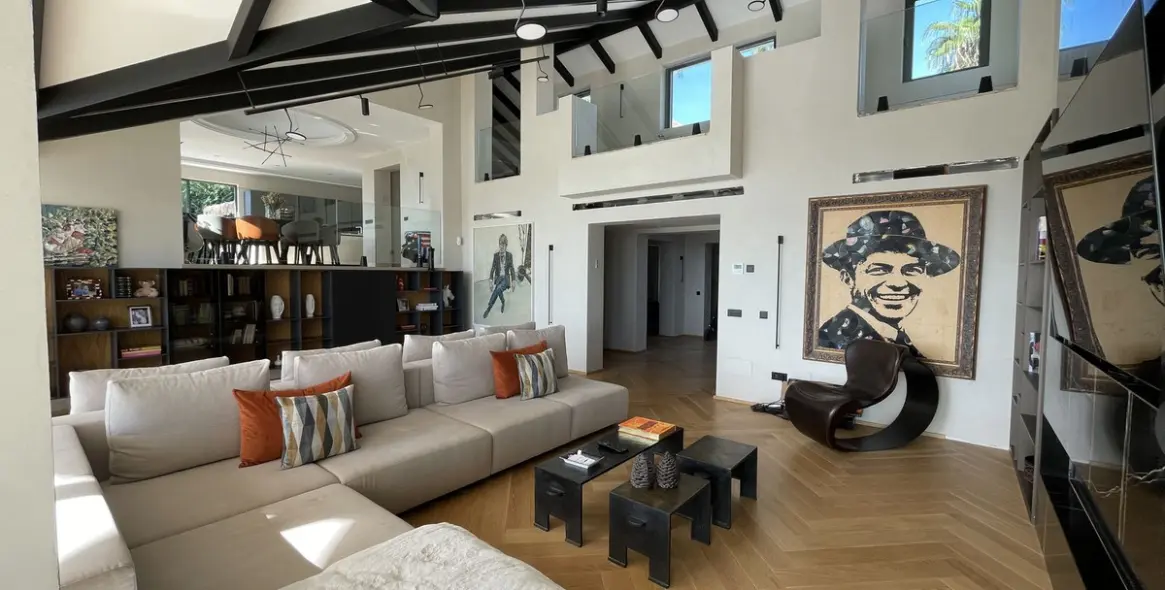 Sale of detached villa in Benahavís 16