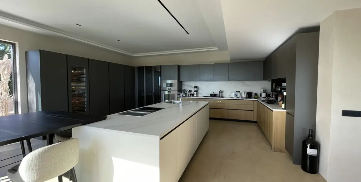 Sale of detached villa in Benahavís 30