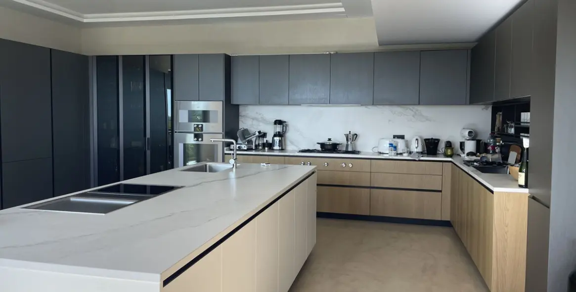 Sale of detached villa in Benahavís 32