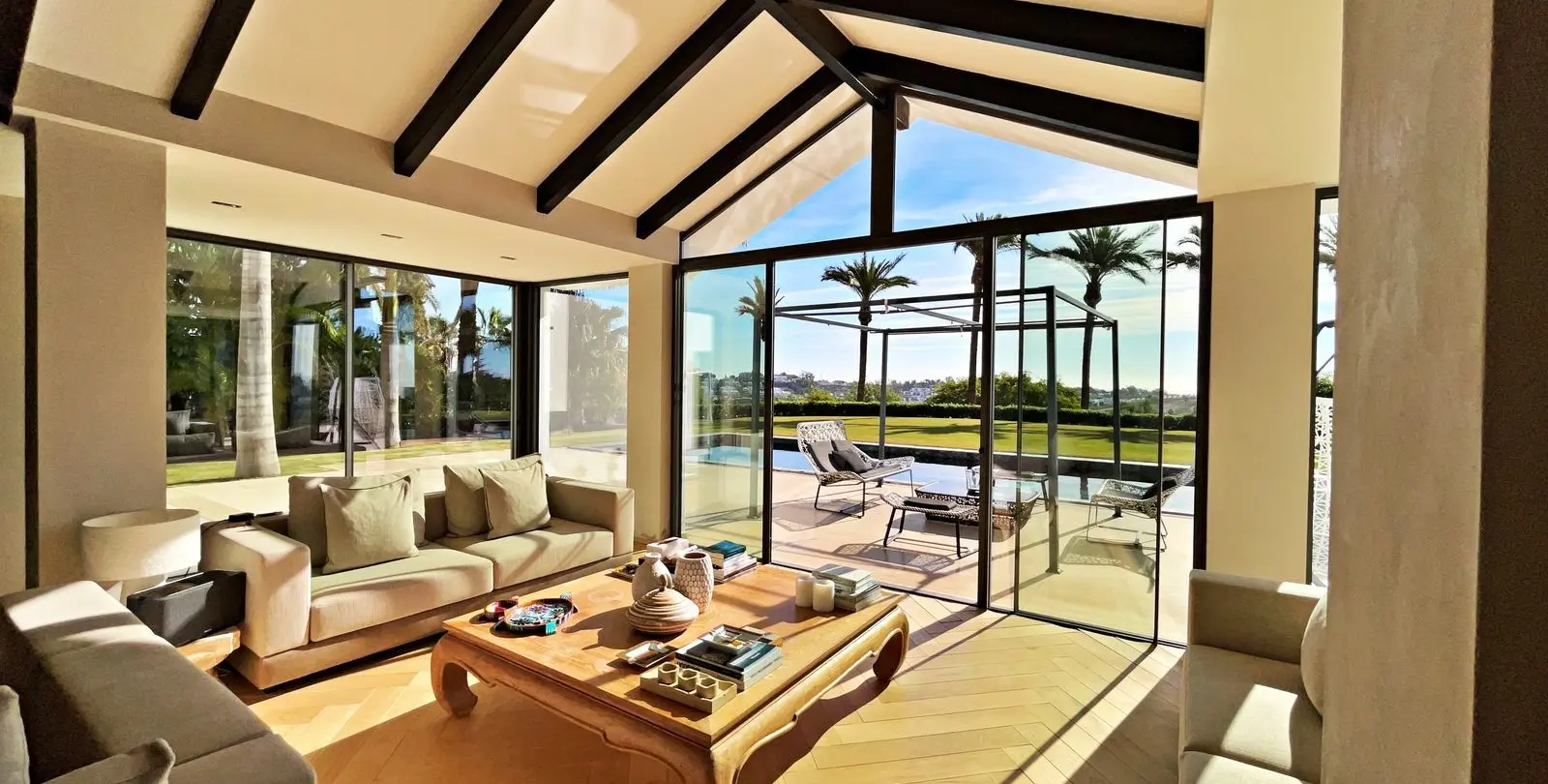 Venta de villa independiente en Benahavís 10
