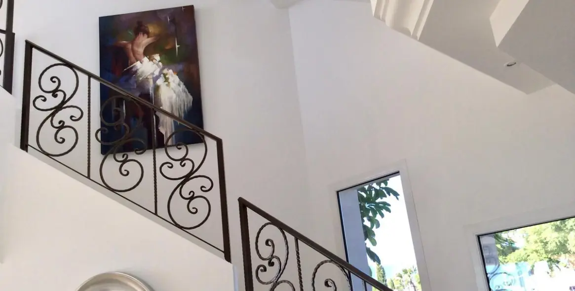 Продажа  отдельно стоящей виллы в Los Flamingos 21