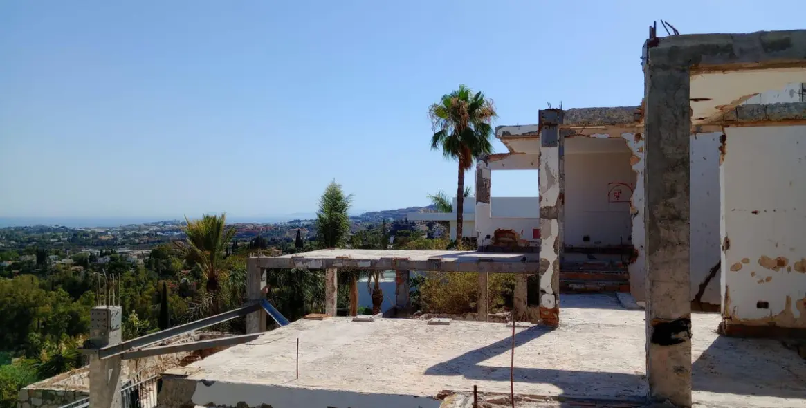 Продажа  отдельно стоящей виллы в Benahavís 3