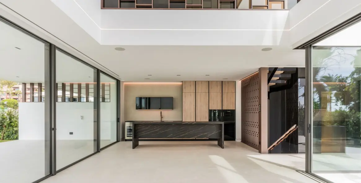 Sale of semi-detached house in Nueva Andalucía 3