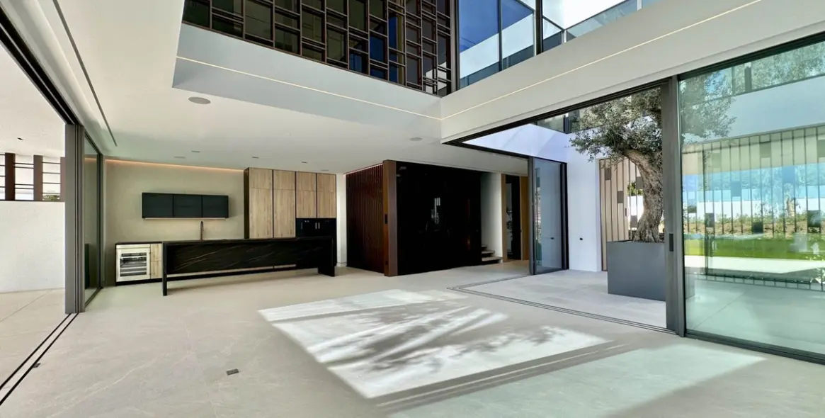 Sale of semi-detached house in Nueva Andalucía 4