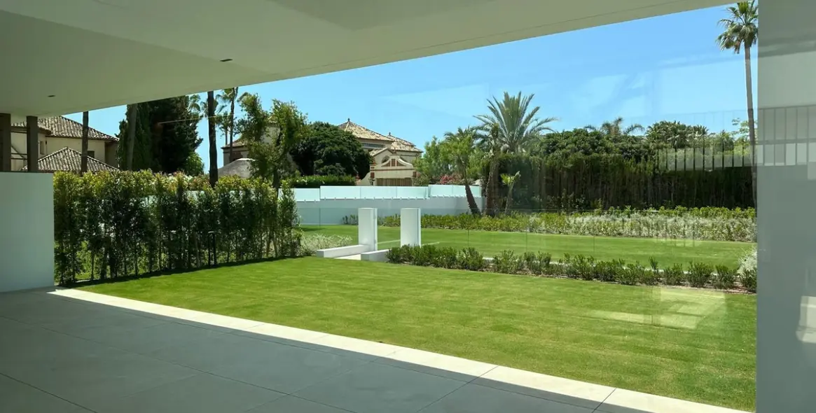 Sale of semi-detached house in Nueva Andalucía 5