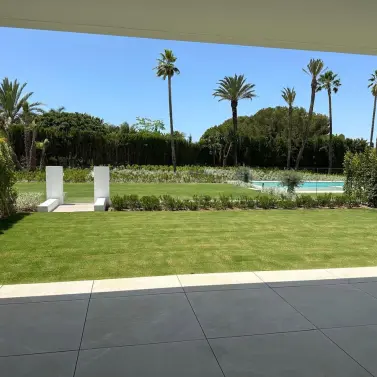 Продажа дома на две семьи в Nueva Andalucía