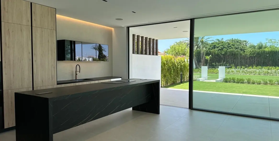 Sale of semi-detached house in Nueva Andalucía 7