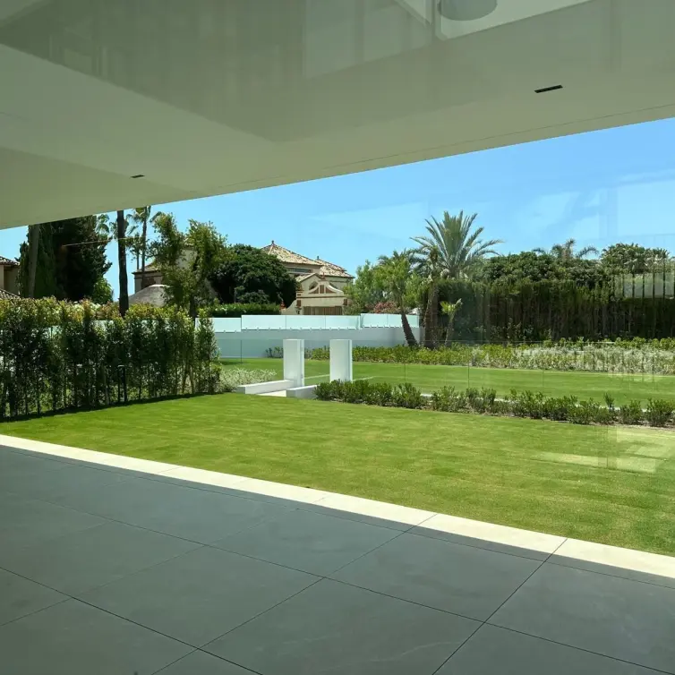 Alquiler a largo plazo de casa pareada en Nueva Andalucía