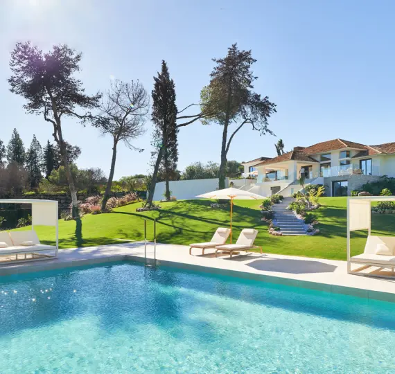 Продажа  отдельно стоящей виллы в San Pedro de Alcántara