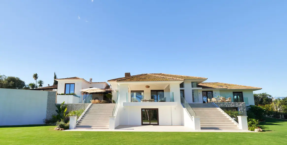 Продажа  отдельно стоящей виллы в San Pedro de Alcántara 3