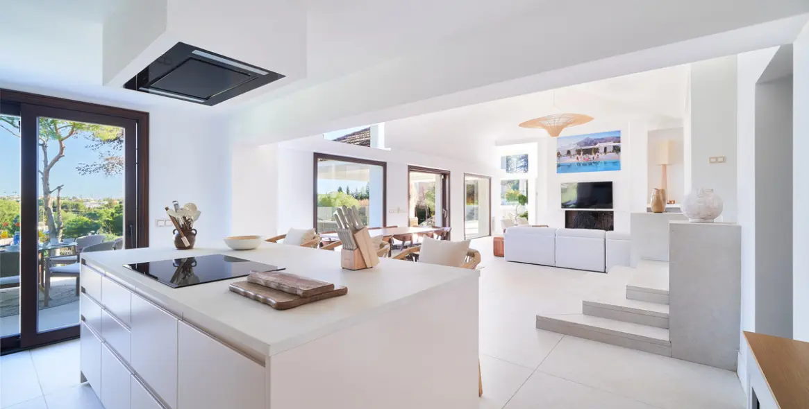 Продажа  отдельно стоящей виллы в San Pedro de Alcántara 17