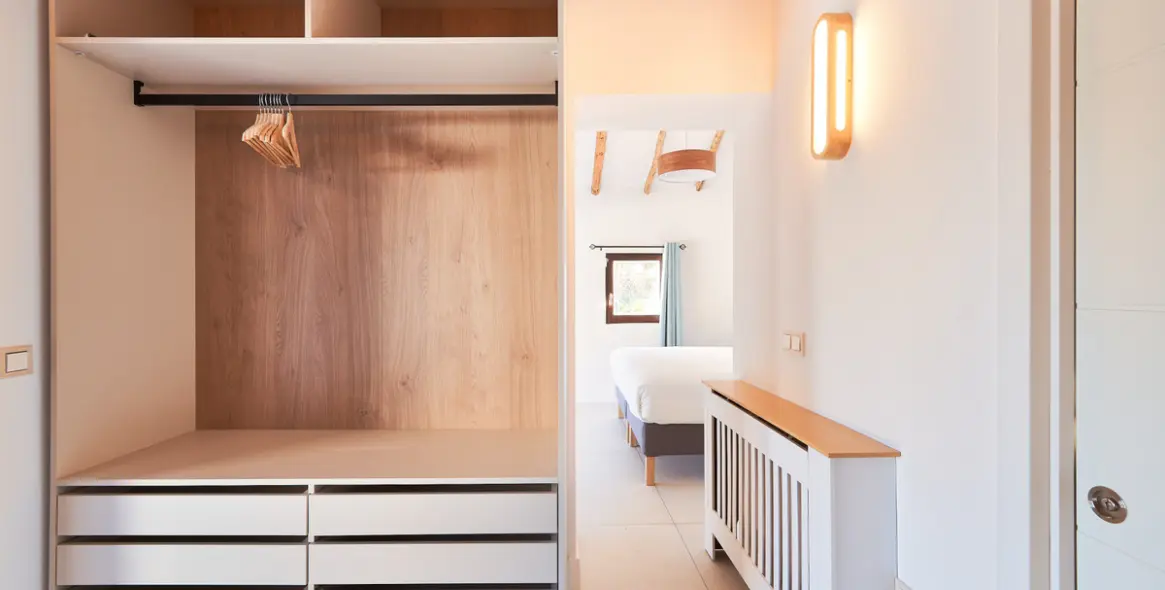 Sale of detached villa in San Pedro de Alcántara 26