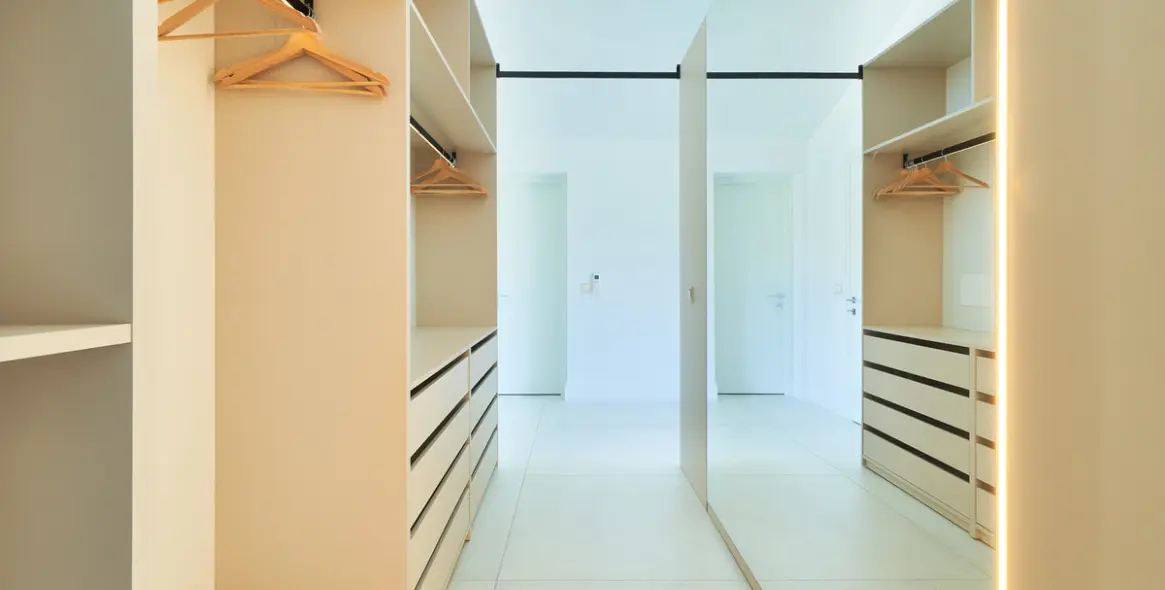 Sale of detached villa in San Pedro de Alcántara 32