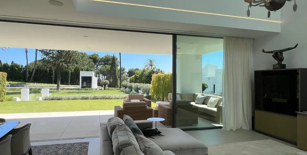 Продажа дома на две семьи в Nueva Andalucía (район Nueva Andalucía) 6