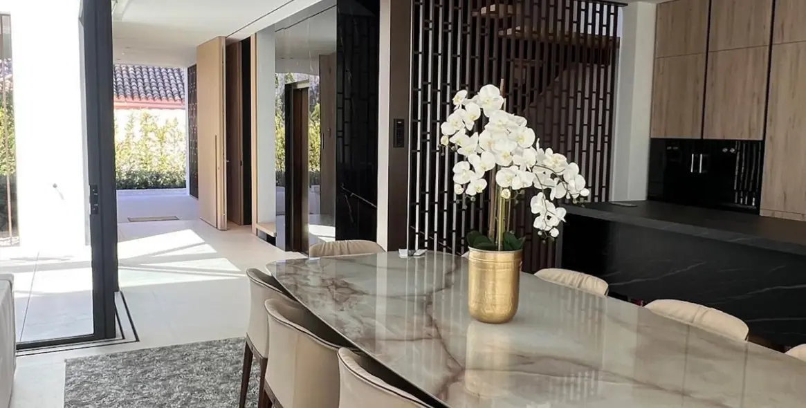 Продажа дома на две семьи в Nueva Andalucía (район Nueva Andalucía) 9