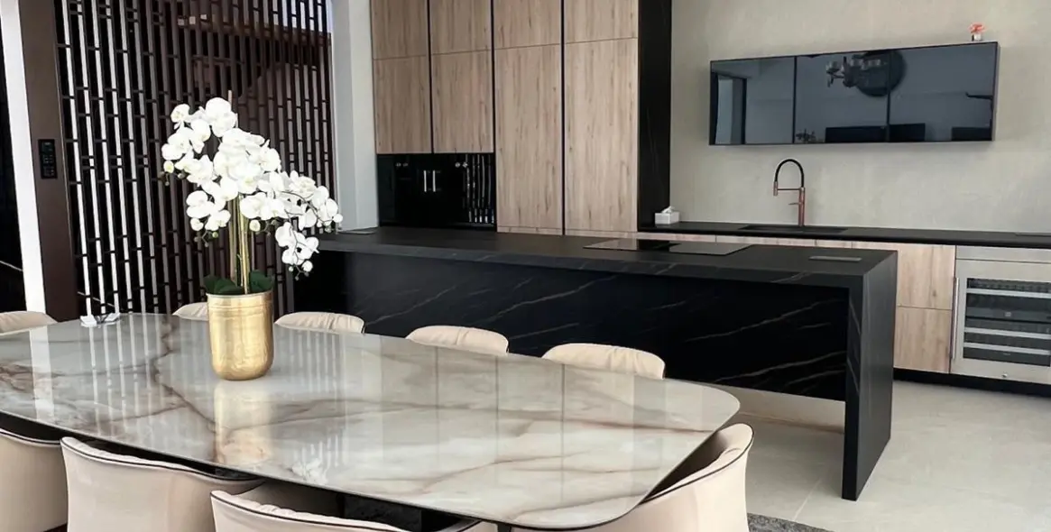 Продажа дома на две семьи в Nueva Andalucía (район Nueva Andalucía) 10