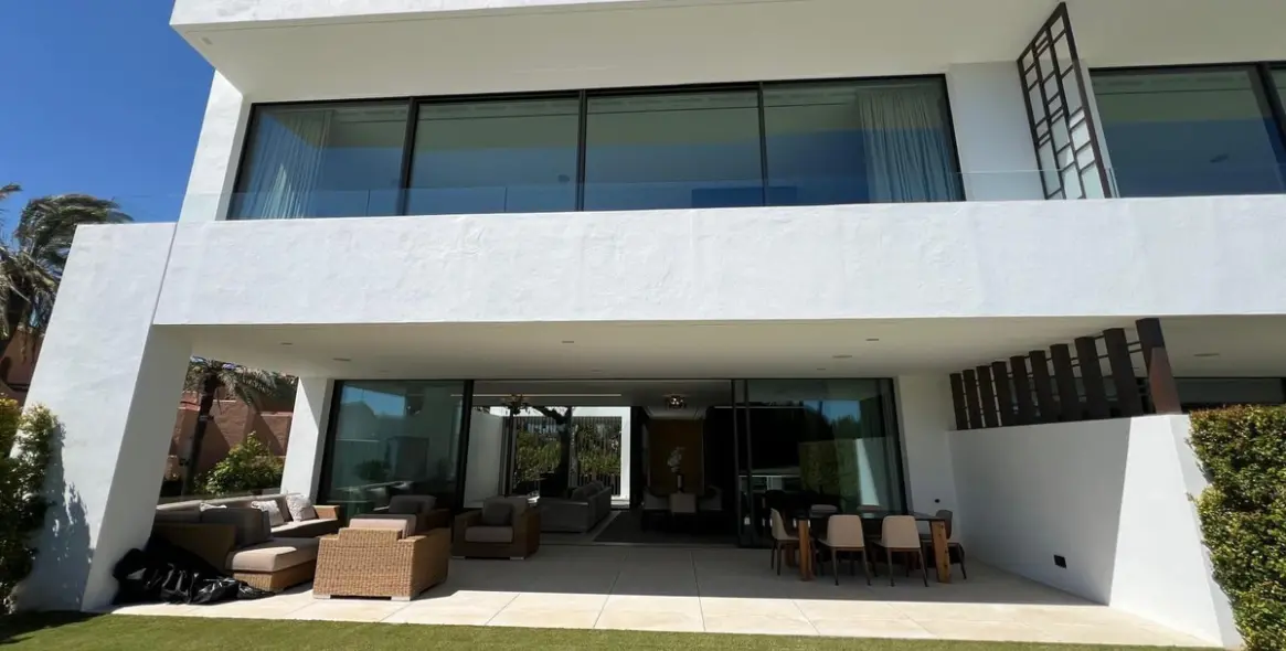 Продажа дома на две семьи в Nueva Andalucía (район Nueva Andalucía) 13