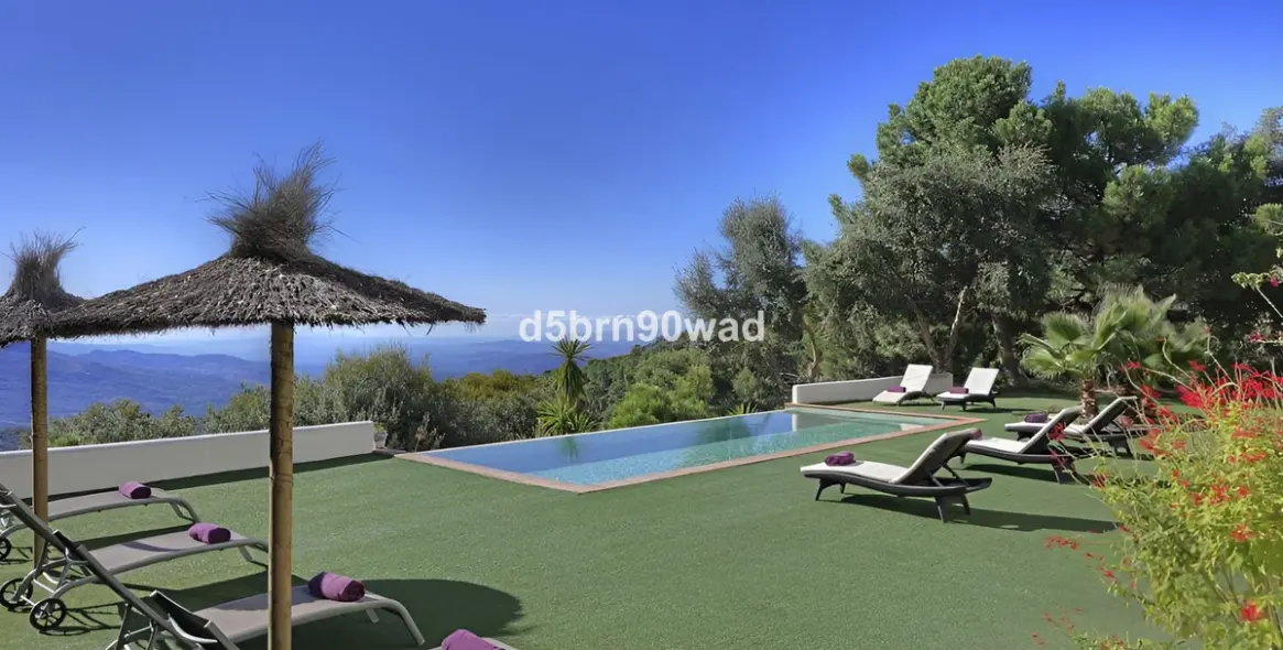 Продажа  отдельно стоящей виллы в Gaucín 2