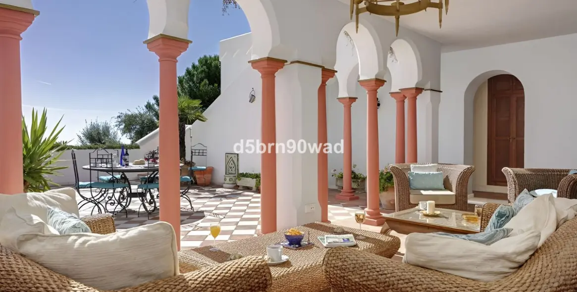 Продажа  отдельно стоящей виллы в Gaucín 5