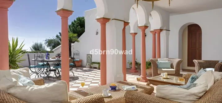 Продажа  отдельно стоящей виллы в Gaucín 4