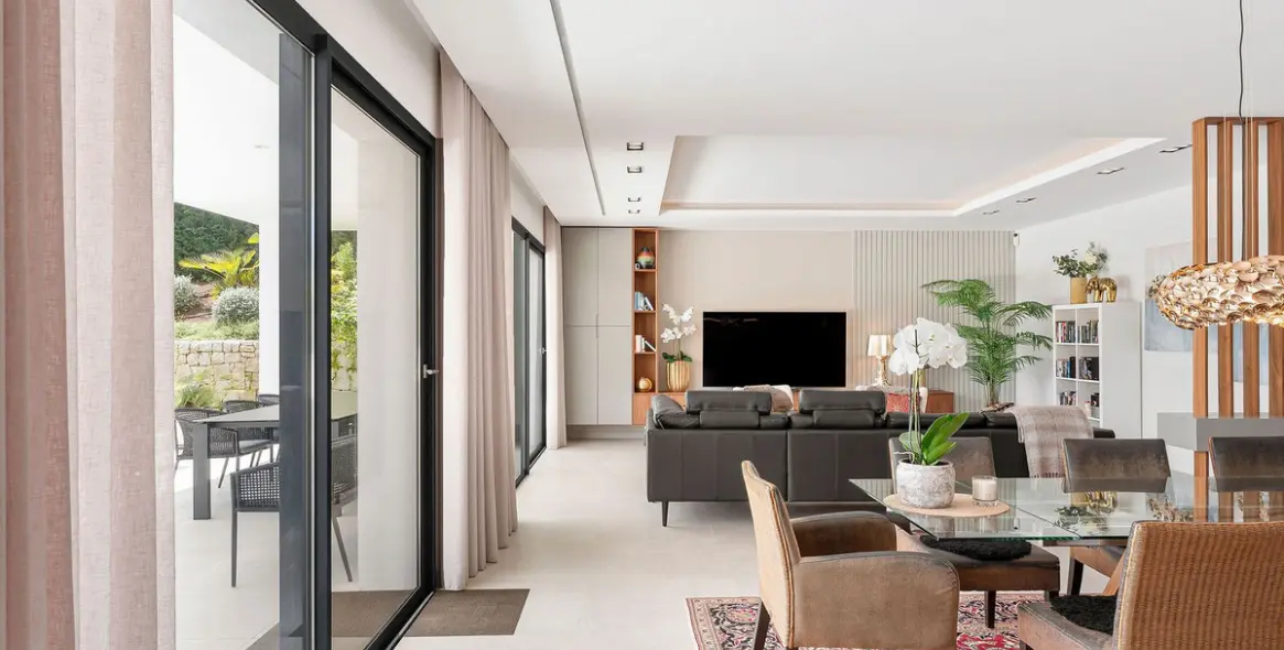 Продажа  отдельно стоящей виллы в Nueva Andalucía 9