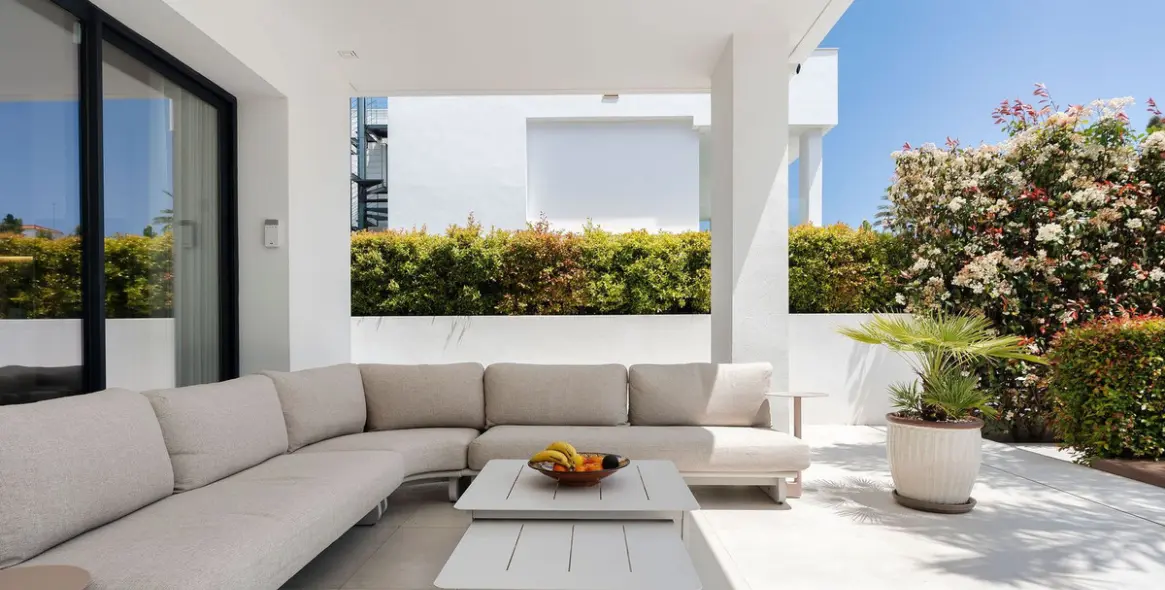 Продажа  отдельно стоящей виллы в Nueva Andalucía 11