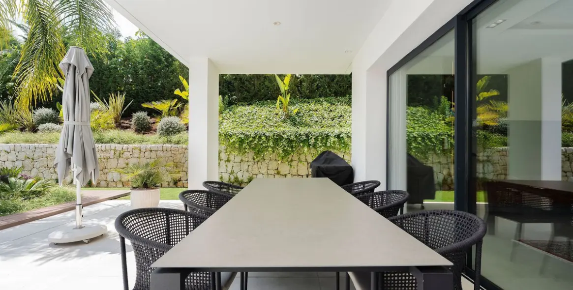 Продажа  отдельно стоящей виллы в Nueva Andalucía 12