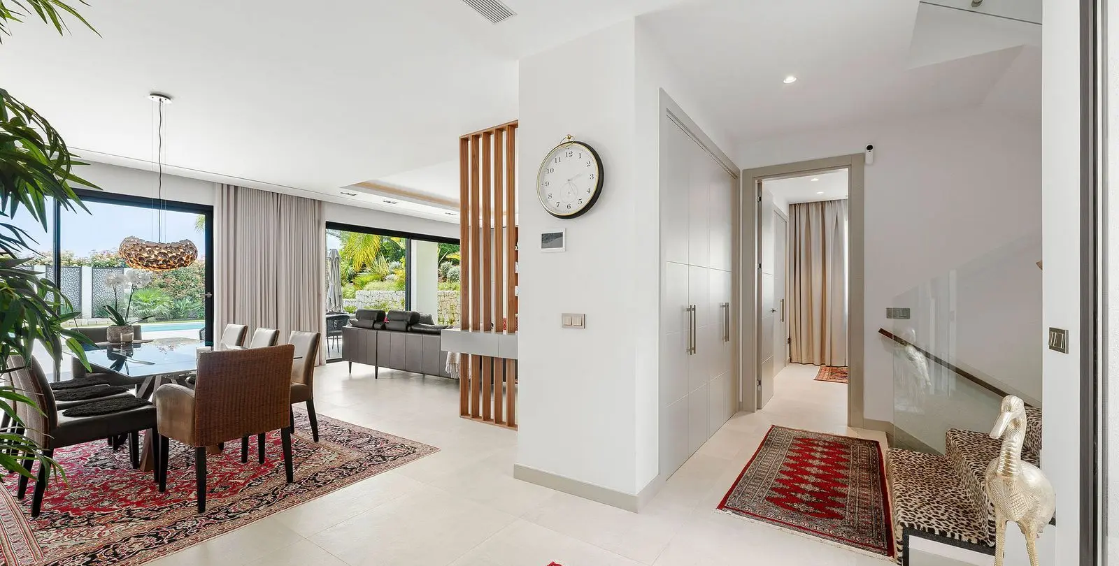 Venta de villa independiente en Nueva Andalucía 7