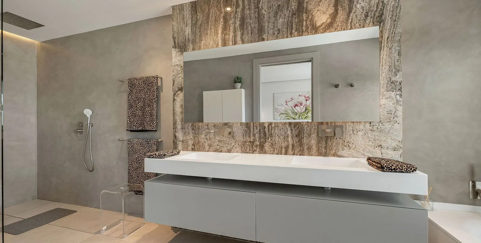Venta de villa independiente en Nueva Andalucía 19