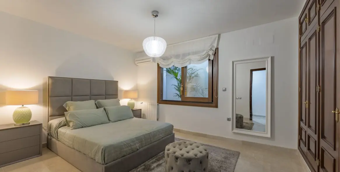 Long-term rent of detached villa in Nueva Andalucía 14