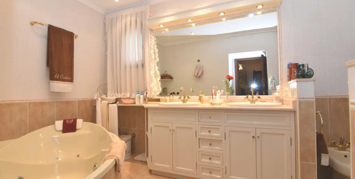 Sale of finca - cortijo in Mijas 40