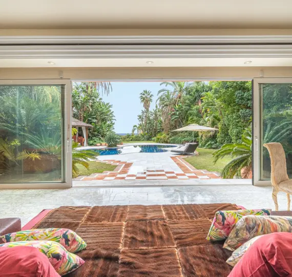 Detached villa R2653154