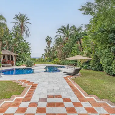 Sale of detached villa in Nagüeles