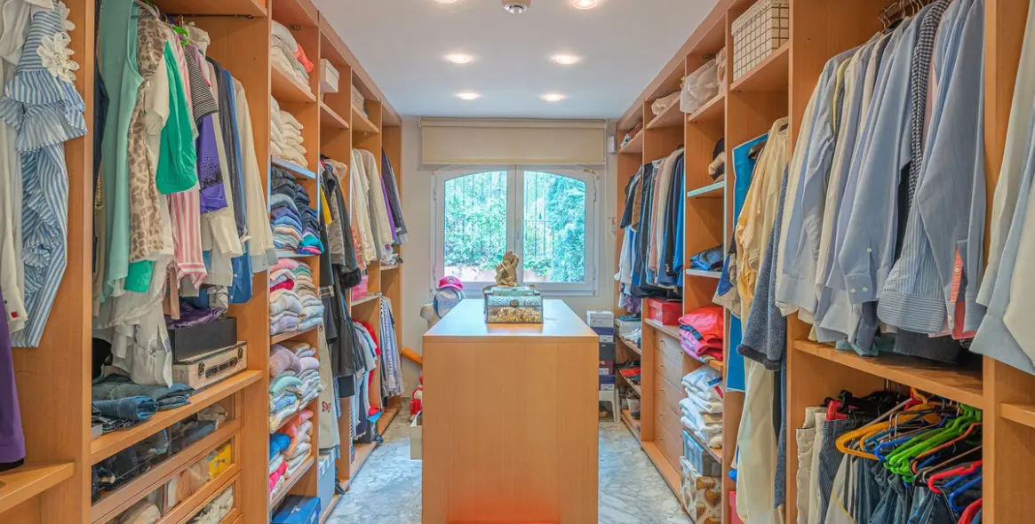 Sale of detached villa in Nagüeles 26