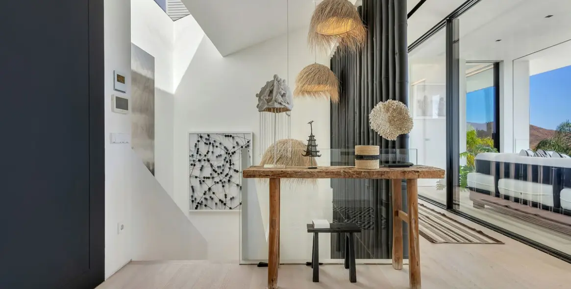 Продажа  отдельно стоящей виллы в Marbella East (район La Mairena) 4