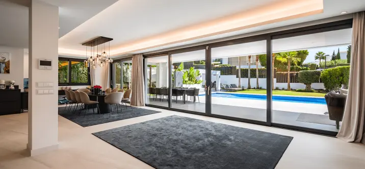 Sale of detached villa in Nueva Andalucía 2