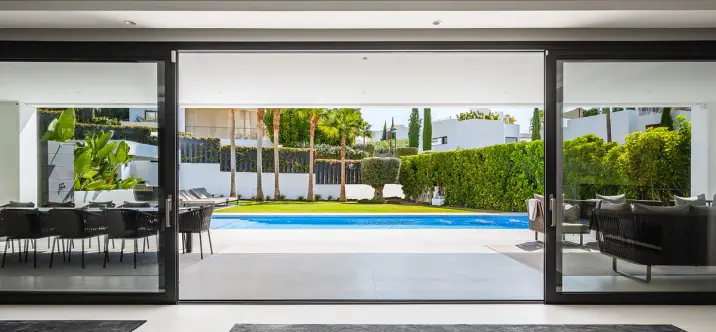 Sale of detached villa in Nueva Andalucía 3