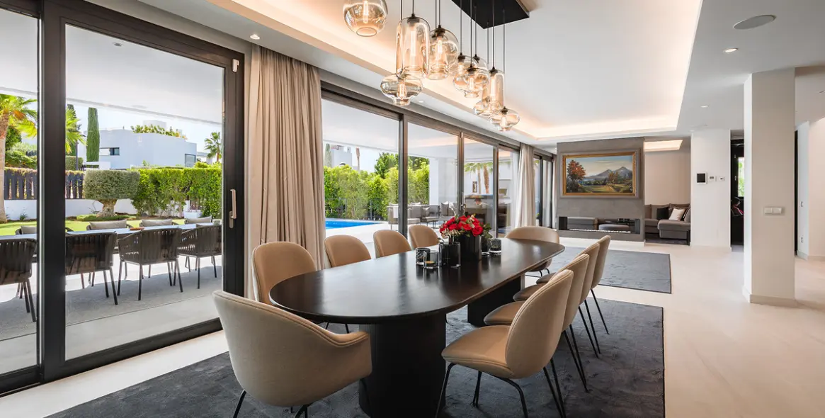 Sale of detached villa in Nueva Andalucía 8