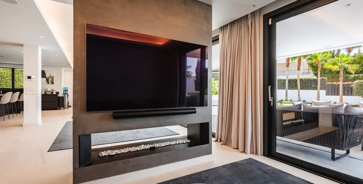 Sale of detached villa in Nueva Andalucía 9