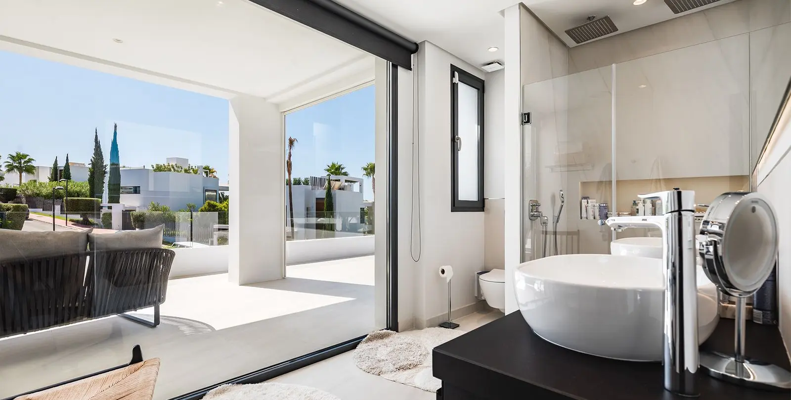 Venta de villa independiente en Nueva Andalucía 13