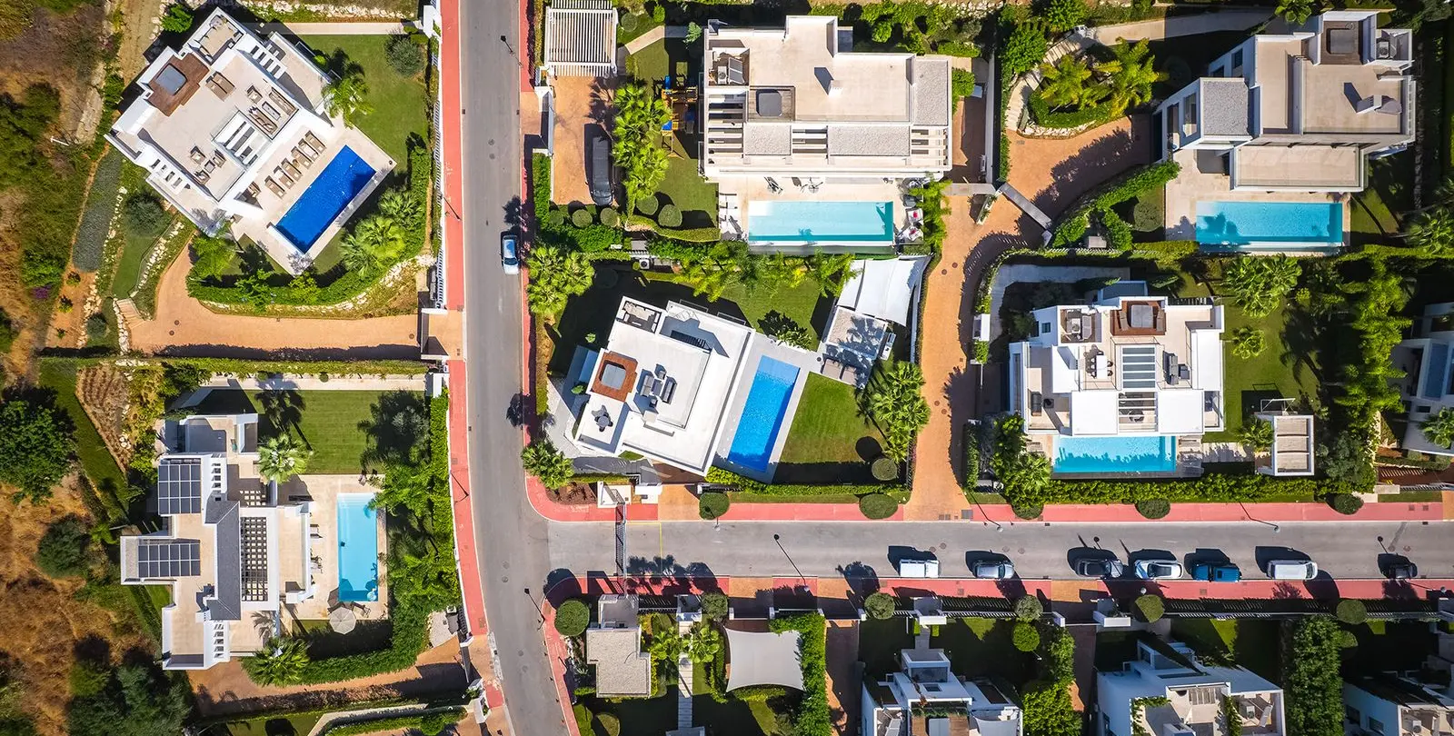 Venta de villa independiente en Nueva Andalucía 51