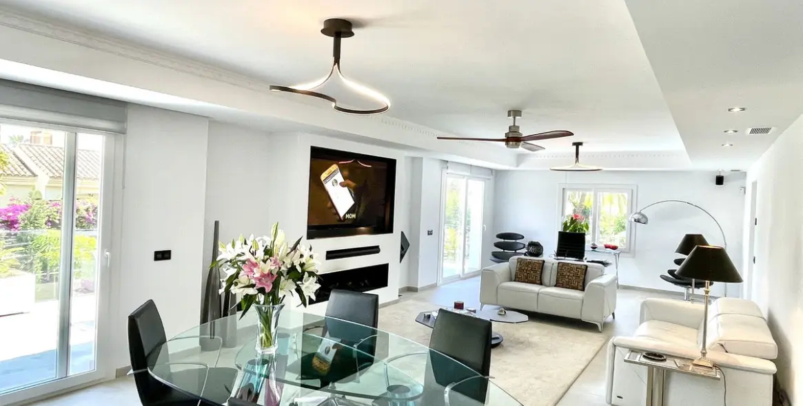 Sale of detached villa in Atalaya 16