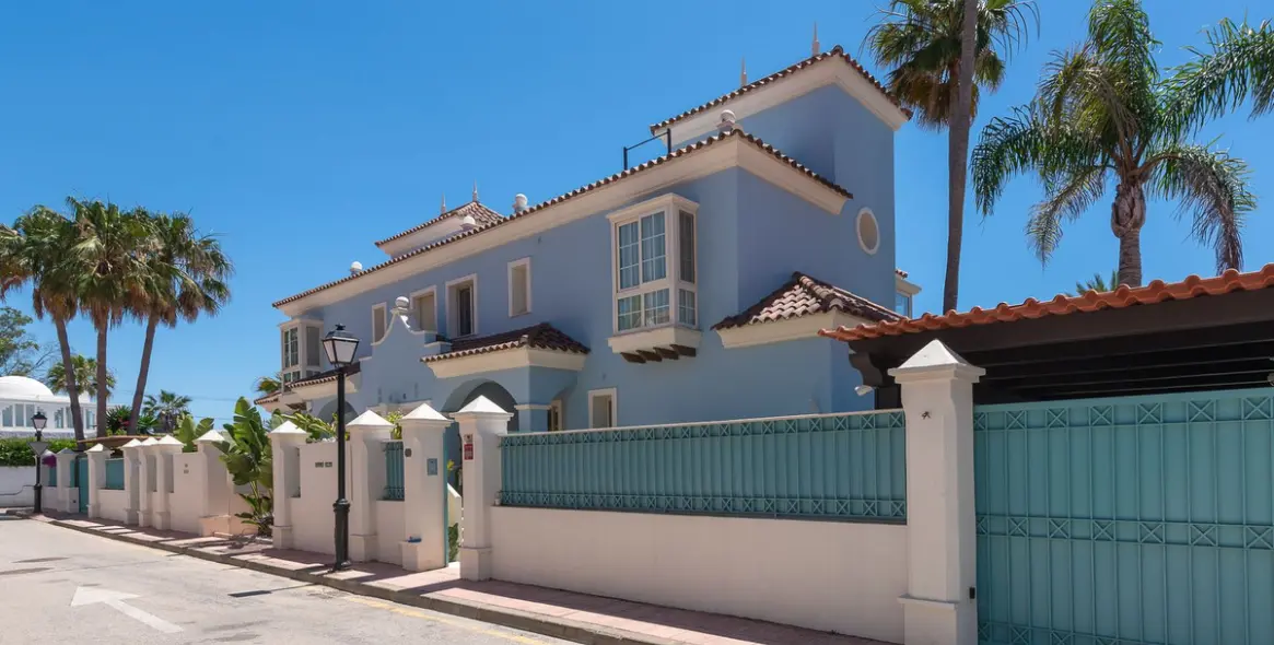 Sale of detached villa in Puerto Banús 9
