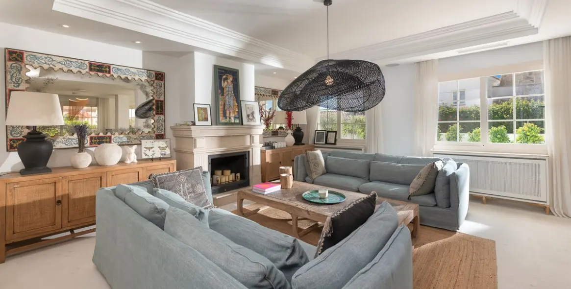 Sale of detached villa in Puerto Banús 16